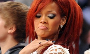 Rihanna, Dirt off your shoulder
